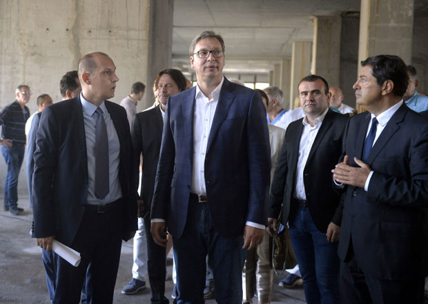 Вучић у посети: Ниче нова кула Клиничког центра Србије